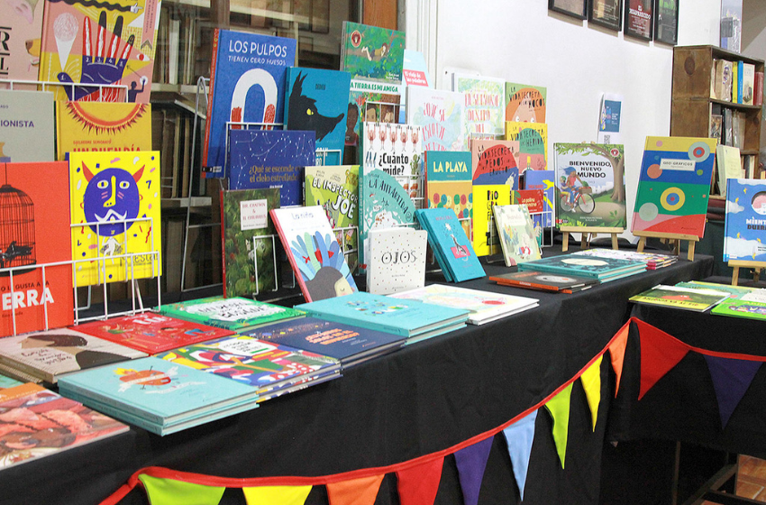 Más de 11.500 personas asistieron a la Feria del Libro Usado U. Mayor 2024