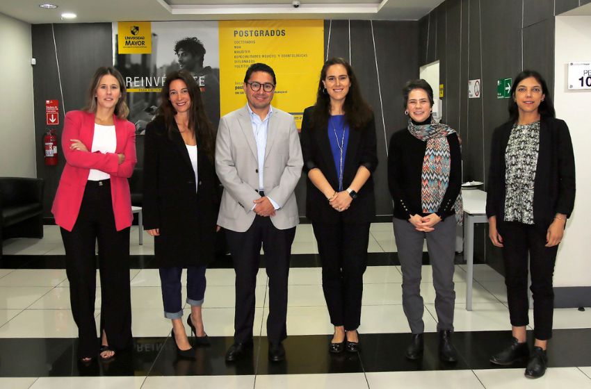 U. Mayor fue sede de encuentro que congregó a directoras de Postgrado