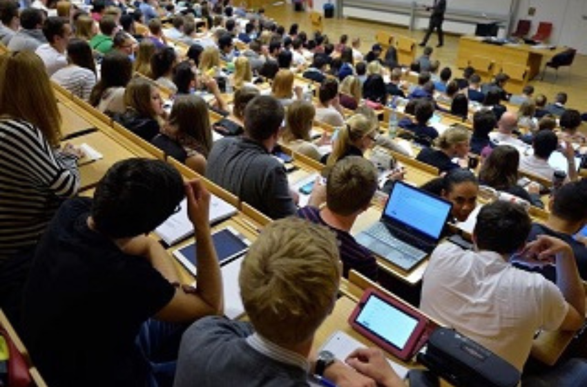 Educación universitaria e inteligencia artificial