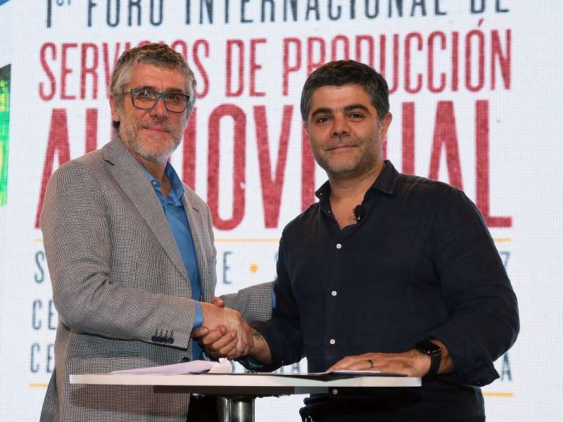 Audiovisual//Escuela de Cine U. Mayor firma convenio para potenciar la industria de los servicios de producción