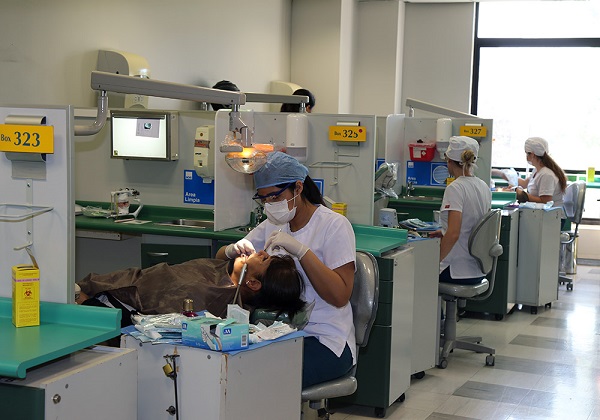 Acreditación //U. Mayor dio inicio al proceso de acreditación de su Clínica Odontológica, que se extenderá por 12 meses