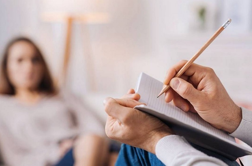 Programa de Salud Mental comenzará a realizar atenciones psicológicas presenciales en Santiago y Temuco