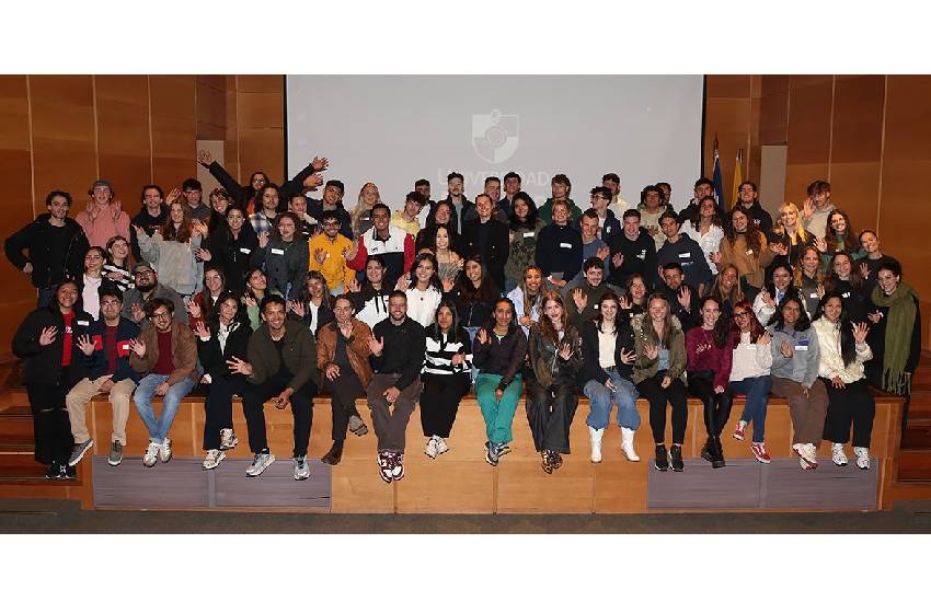 119 estudiantes extranjeros cursarán un intercambio en las sedes Santiago y Temuco