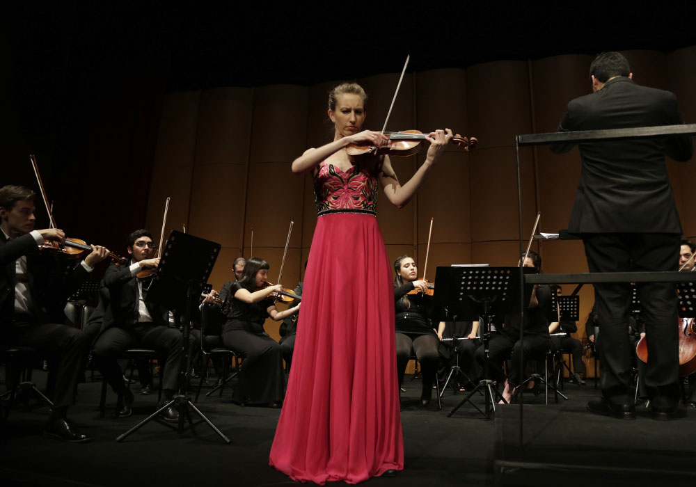 Conservatorio// Violinista noruega fue la encargada de brindar el último concierto del semestre de la Temporada Internacional U. Mayor