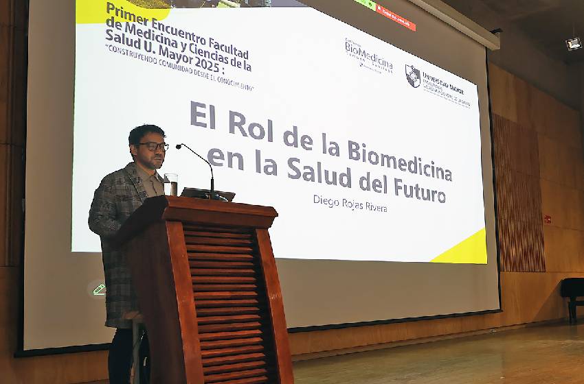 Facultad de Medicina y Ciencias realizó su primer encuentro con estudiantes y académicos