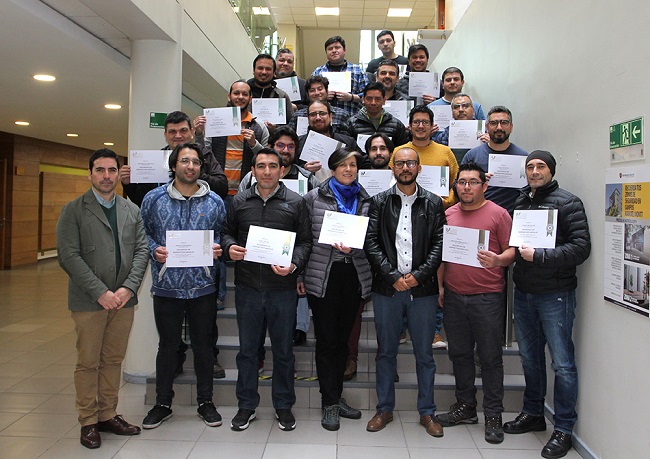 Postgrados// Seguridad en celulares: U. Mayor certificó a 22 estudiantes en detección de vulnerabilidades en teléfonos móviles