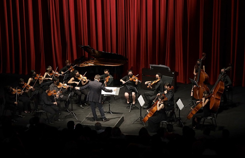 Conservatorio de Música U. Mayor cerró el 2021 con concierto de Navidad