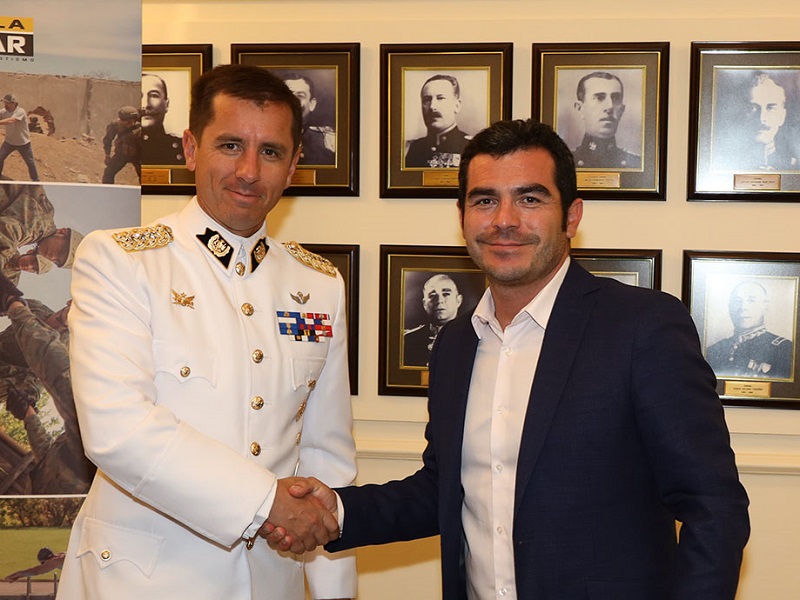 Alianza// U. Mayor renueva convenio con Escuela Militar para realizar cursos en Humanidades, Ciencias Básicas y Administración