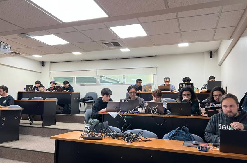 Universidad Mayor realizó la sexta versión del evento de hacking “Capture The Flag”