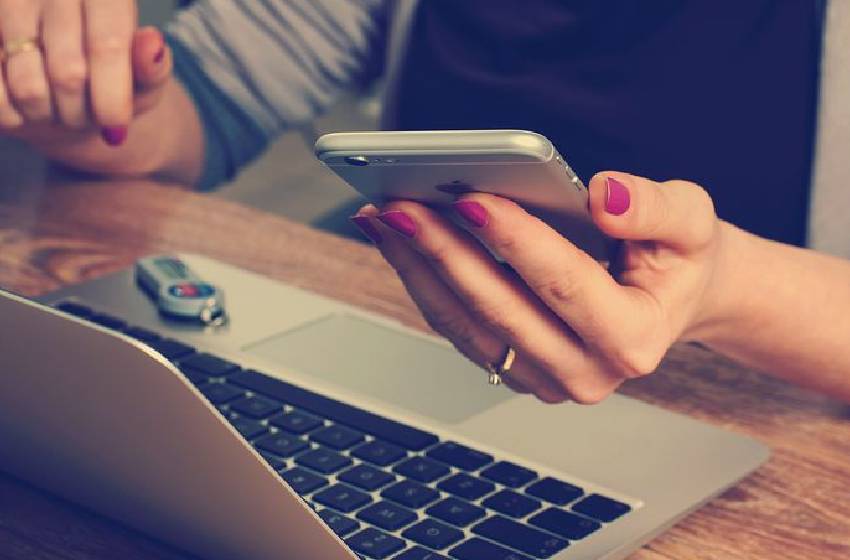 Conoce el sitio web que permite descargar hasta nueve certificados estudiantiles