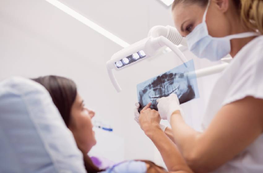 Especialidad Odontológica en Cirugía y Traumatología Bucal y Maxilofacial se adjudicó sus primeros 4 años de acreditación