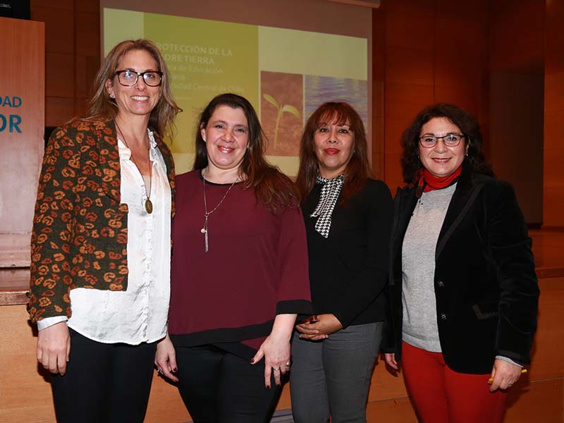 Enseñanza//Educación Parvularia organizó coloquio sobre innovación en los diseños del aula
