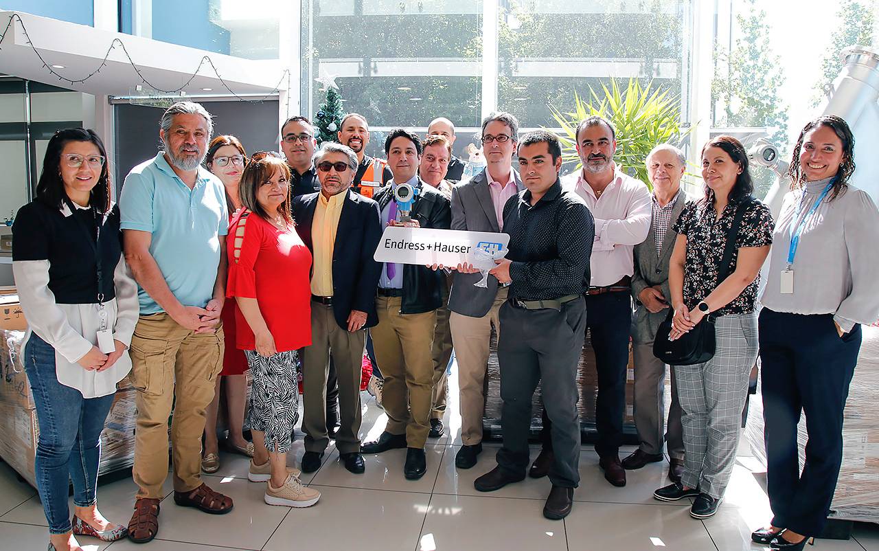 Ingeniería Civil Electrónica recibió importante donación de equipos desde la Empresa Endress+Hauser
