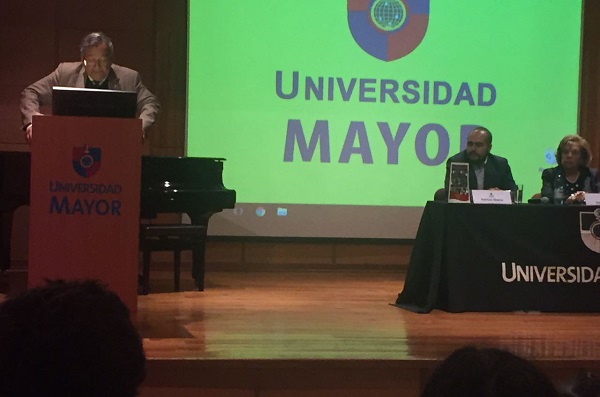 Académicos// “¿Castigo o Acuerdos?”: Académica Estela Socías lanzó nuevo libro sobre estrategias en el aula
