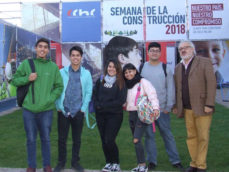 Actualidad//Escuela de Construcción Civil participó de la 12° versión de ECU 2018