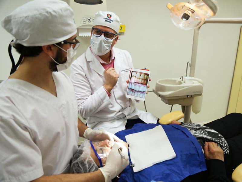 Postgrados//Especializaciones odontológicas: La vía para crecer profesionalmente y ser un aporte a la sociedad
