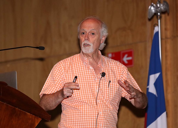 Seminario// Destacado investigador realizó charla sobre el envejecimiento