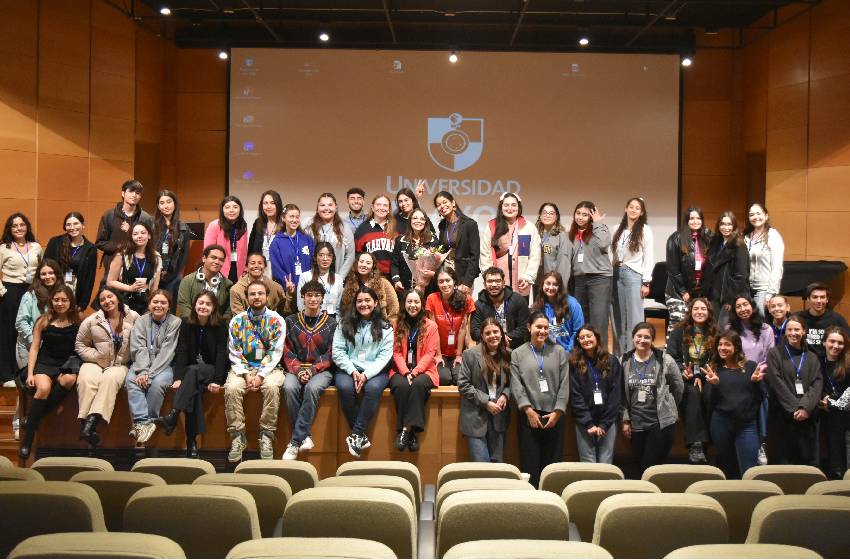 Futuros médicos se reunieron para abordar la salud mental de los estudiantes de esta carrera