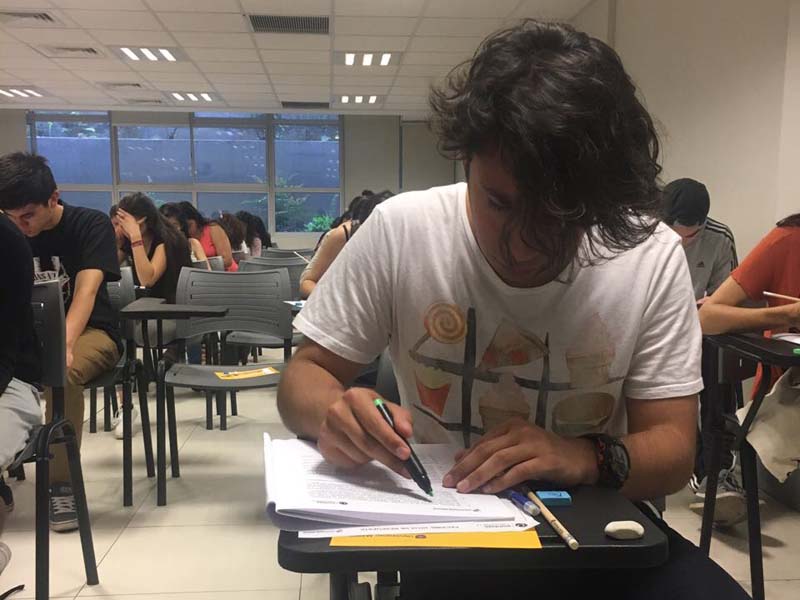 Admisión//Más de 600 estudiantes participaron de Ensayo PSU en la Universidad Mayor