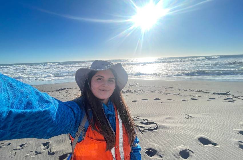 Estudiante de Geología se adjudicó fondo ANID por su tesis sobre la erosión de la playa en Pichilemu