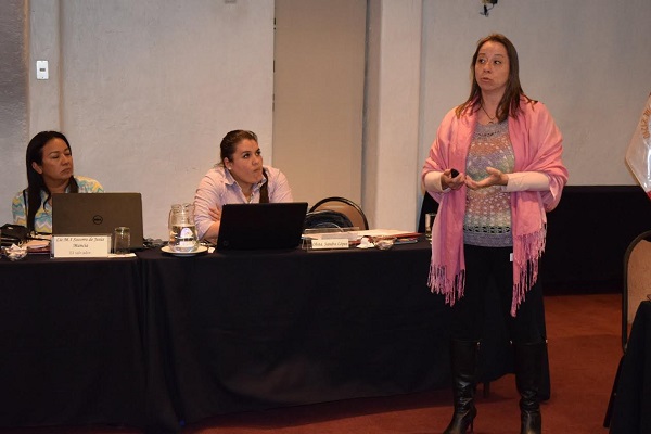 Capacitación// Académica de Obstetricia participó en talleres de especialización en Perú