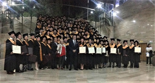 Postgrados// Facultad de Humanidades: 126 nuevos estudiantes obtienen su grado de Magíster en la Universidad Mayor
