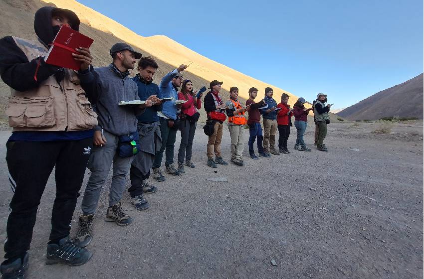 Escuela de Geología se ubicó en el Top 7 Nacional en el Ranking Nature Index 2024