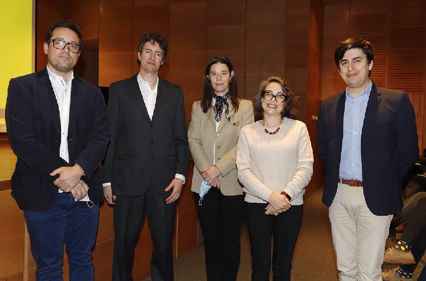 Núcleos Milenio U. Mayor presentaron su plan de trabajo que une ciencias sociales con la medicina
