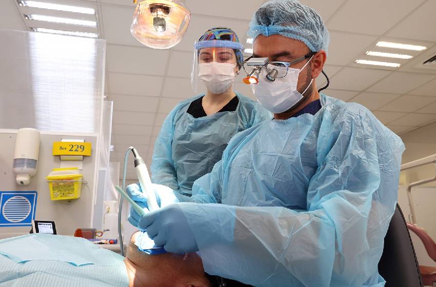 Escuela de Odontología obtiene una nueva acreditación por cinco años ante la CNA