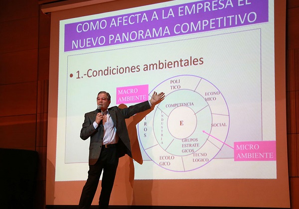 EMPRENDIMIENTO// Pyme Crece entregó tips para que emprendedores se enfrenten a la “hipercompetencia”