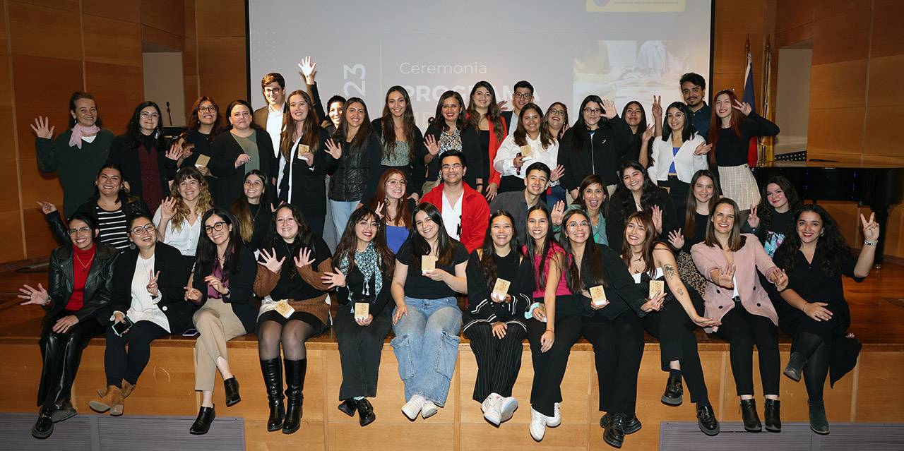 Más de 120 Pares Mentores fueron reconocidos por su labor de acompañamiento y orientación a los nuevos estudiantes