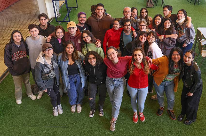 Futuros biotecnólogos aprendieron de programación durante sus vacaciones