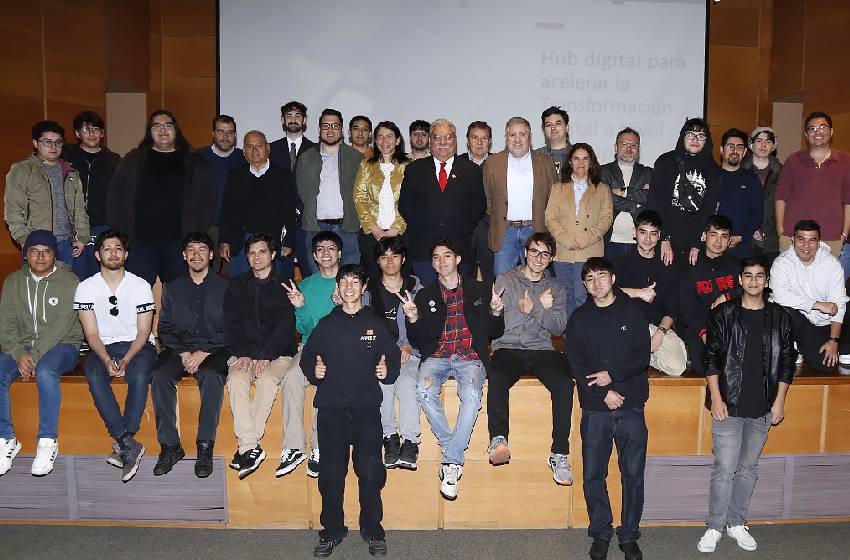 Ingenieros debatieron y conocieron las novedades del “Internet de las Cosas”