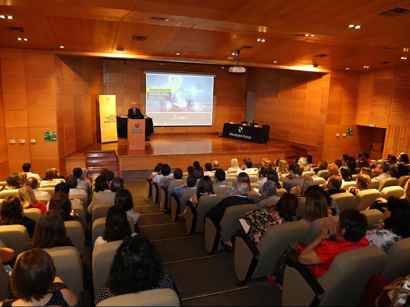 Actualidad//8 ponencias compitieron en el Primer Encuentro sobre Innovaciones Educativas de U. Mayor