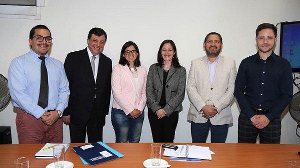 Corporativo// Directora de British Council en Chile visitó la U. Mayor