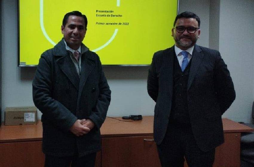 Director de Derecho debatió sobre la formación jurídica con su par de la U. Panamericana de México