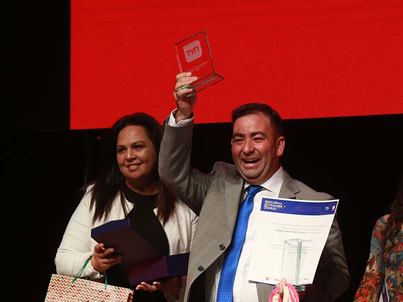 Pedagogía//Alumni U. Mayor logró una destacada participación en el Global Teacher Prize Chile 2018