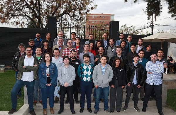 Simposio// ¿Cuál es el futuro de la Nanotecnología? Expertos analizaron sus múltiples aplicaciones en simposio coorganizado por U. Mayor