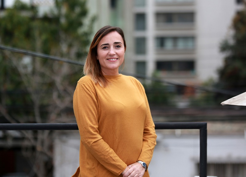 Acreditación// Directora de Acreditación Internacional U. Mayor recibió reconocimiento de la MSCHE por su rol en la vinculación entre ambas instituciones