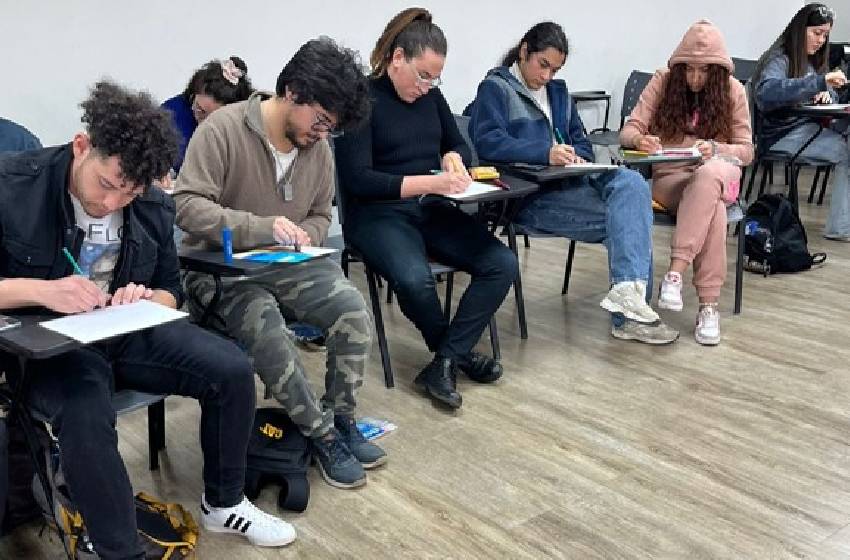 Programa de Salud Mental atendió a 403 estudiantes de Santiago y Temuco durante el primer semestre