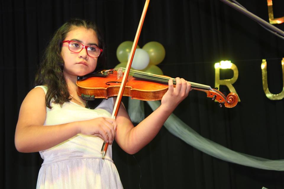 Conservatorio//Conoce a Sofía Molina, la estudiante más pequeña de la Universidad Mayor