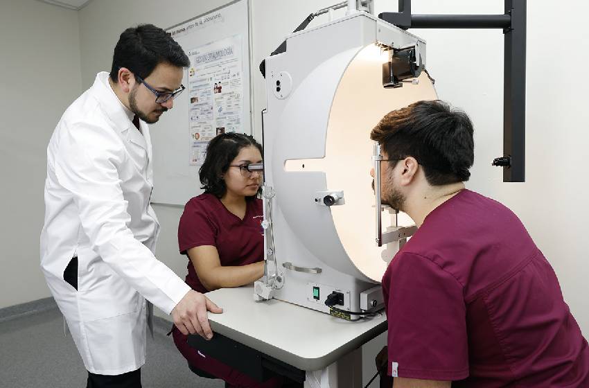 Tecnología Médica obtiene su tercera certificación: se adjudicó seis años ante la Agencia ADC