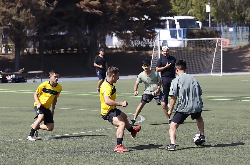 Cientos de estudiantes de Santiago y Temuco participaron en el Trofeo Mascota 2023