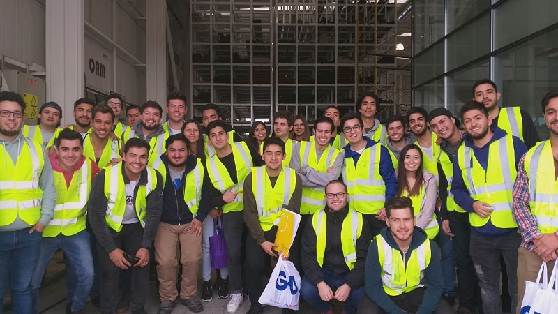 Visita// Estudiantes de Ingeniería Industrial realizaron visita académica a empresa de aislación termoacústica
