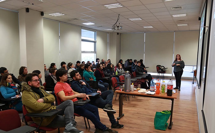 Iniciativa//Centro GEMA inicia ciclo de seminarios para acercar la ciencia a la comunidad U. Mayor
