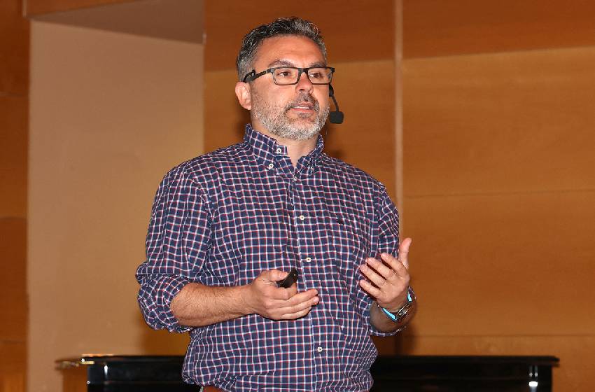 Nueva charla Cienciappeal entregó claves para la formación de los ingenieros del mañana