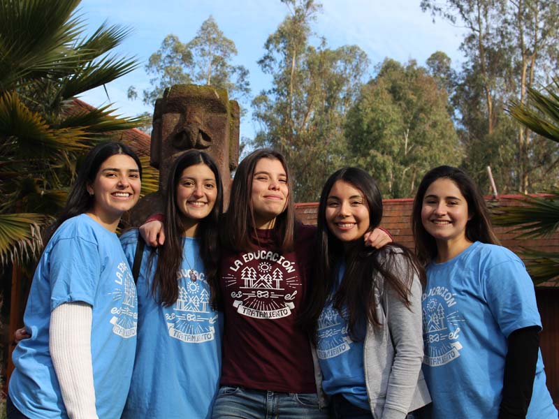Voluntariado// Estudiantes de Nutrición participan en campamentos educativos para niños con diabetes tipo 1