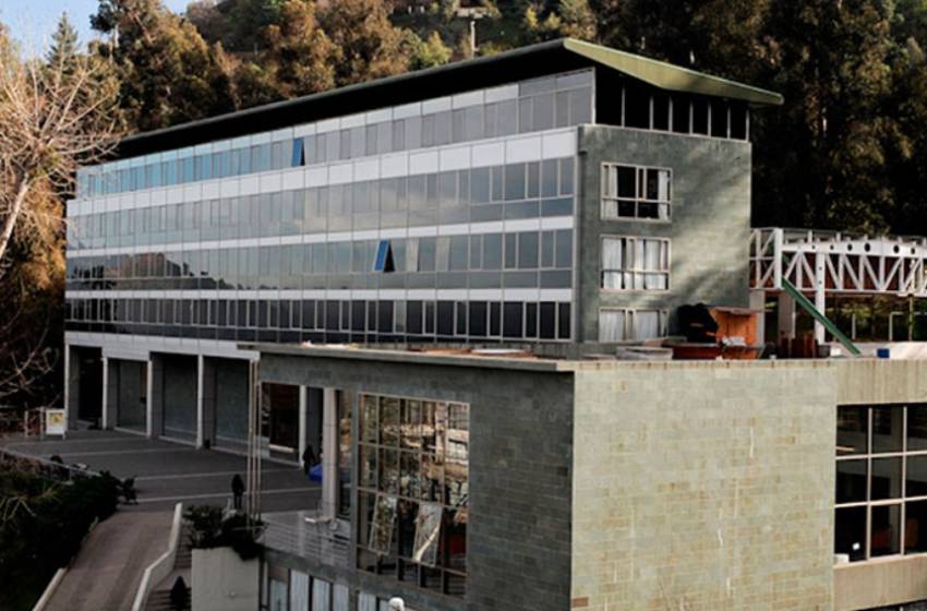 U. Mayor sube 29 puestos en el ranking de Calidad de Investigación 2020 de La Tercera y se ubica en el lugar 9