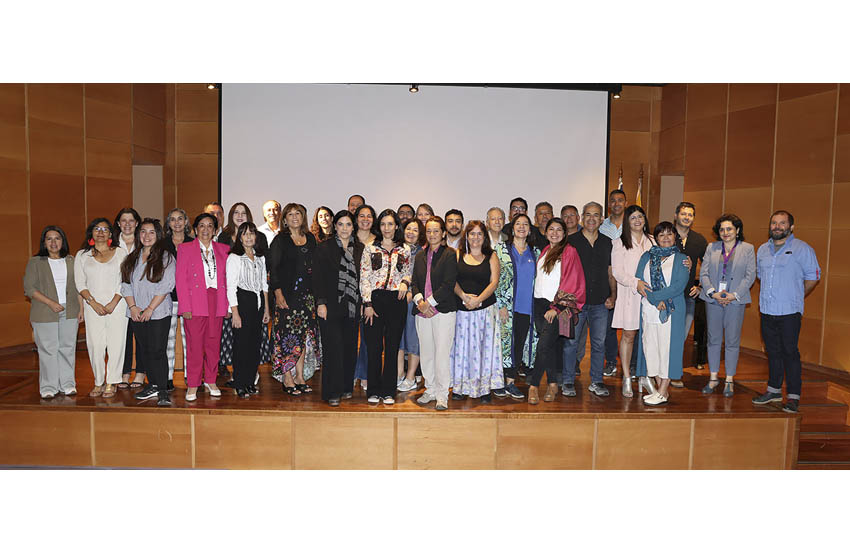 Escuela de Educación reunió a 60 docentes en su Claustro Académico 2024