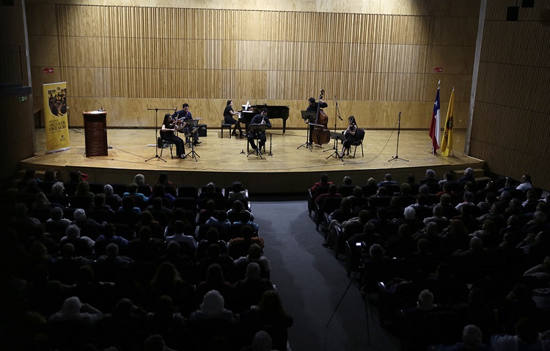 Concierto// 400 adultos mayores visitaron el campus Huechuraba para asistir a concierto de tango
